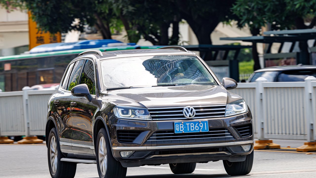 Фольксваген TOUAREG 7P